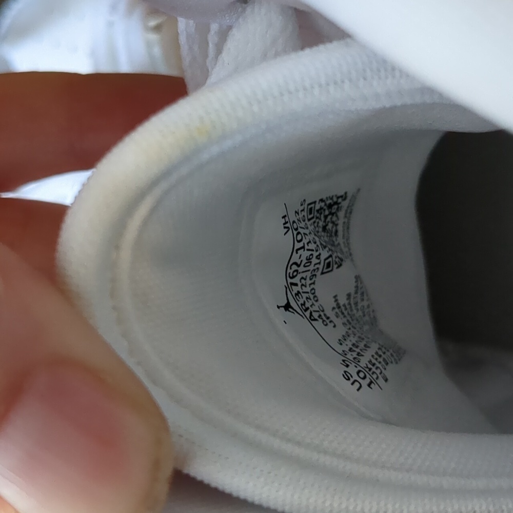 JORDAN Jumpman access white high tops size 10.5 - Picture 9 of 9